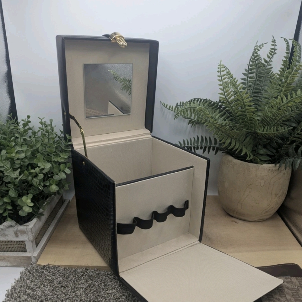 Travel Cosmetics Case